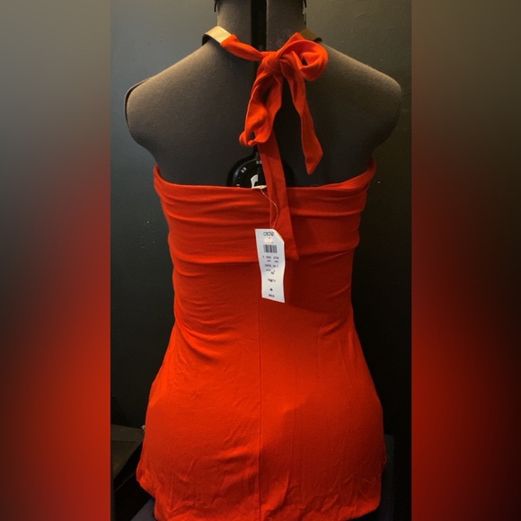 Cache top NWT - Picture 3 of 5